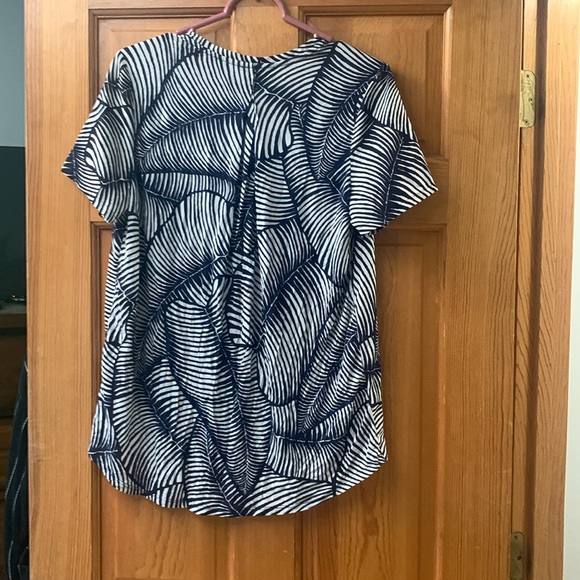 Ann Taylor Top - Size M - Picture 3 of 3
